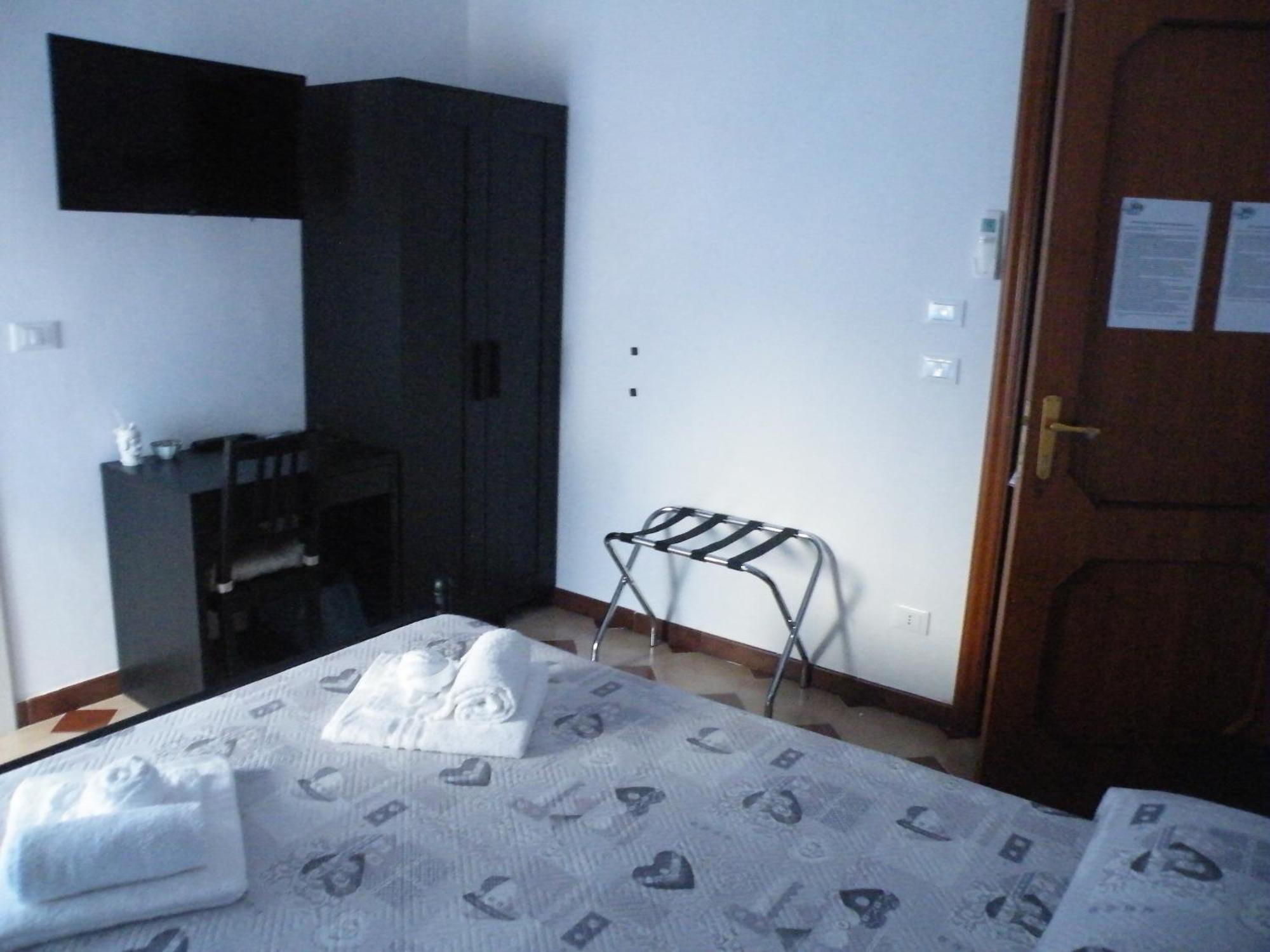 Bed and Breakfast Casa Nilla Noto Esterno foto